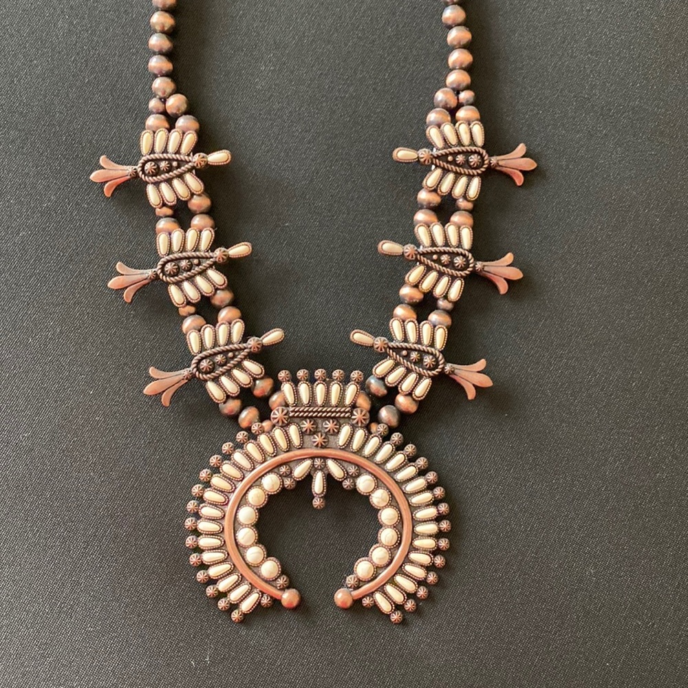 White Blossom Western Necklace